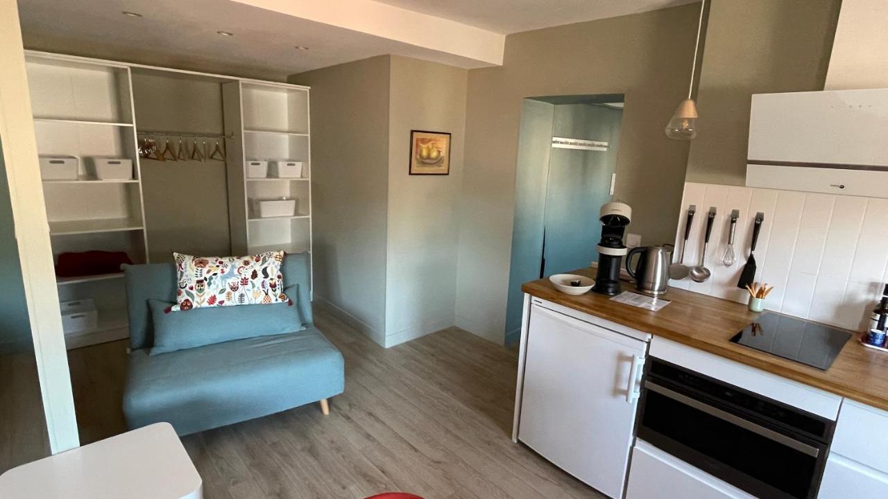 Apartment Au Coeur Du Vieux Toulon: Renovated Calm Oasis With Elevator