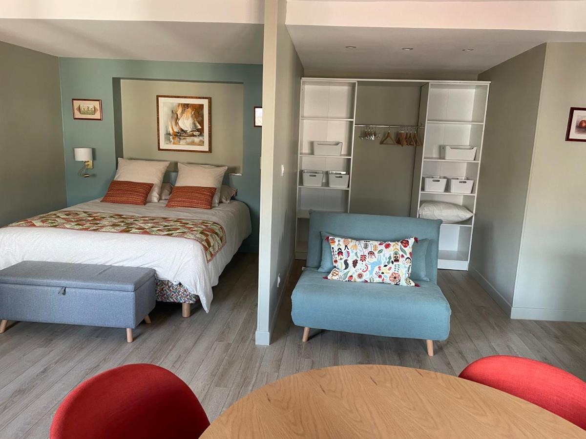 Au Coeur Du Vieux Au Calme Renove Climatise Confortable Etage Eleve Avec Ascenseur Proche Parking Et Toutes Commodites *